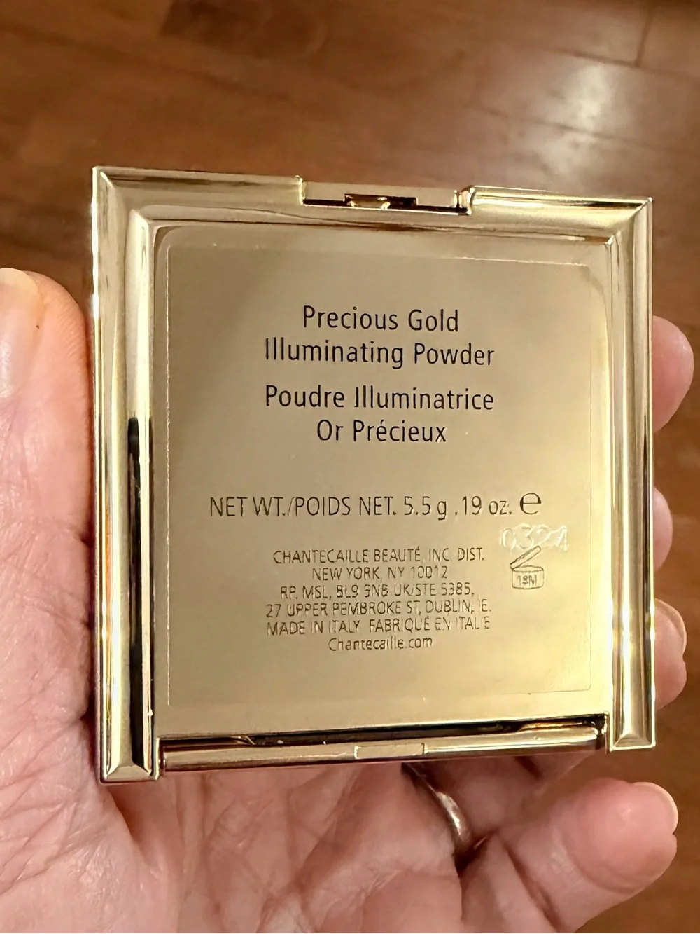 Chantecaille Precious Gold Illuminating Powder - Gold